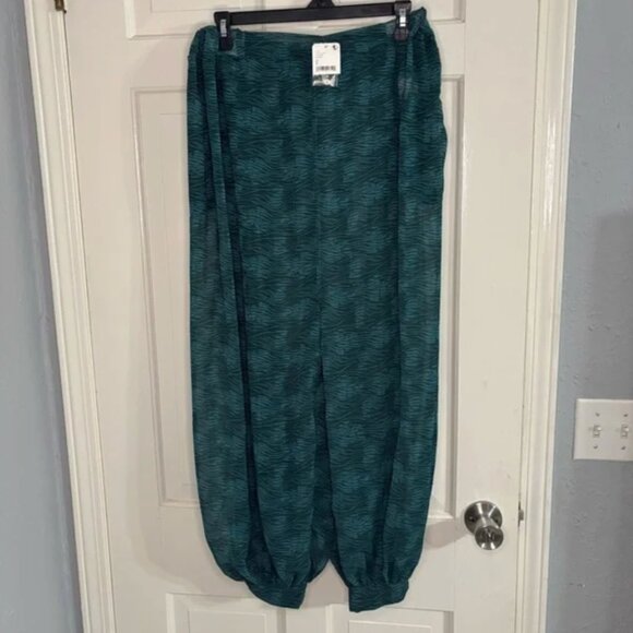 Free People More Chill Sleep Pants in Deep Sea Combo - Picture 5 of 5